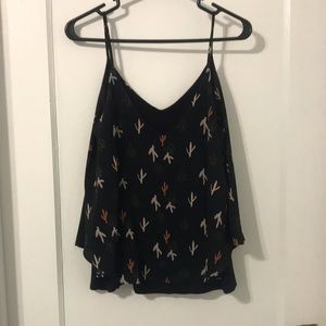 Tank with cactus design.